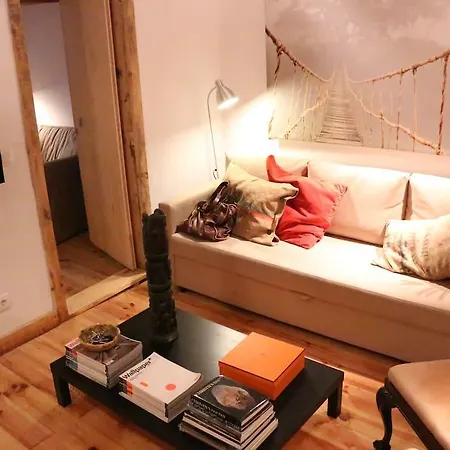 Apartman Shinning