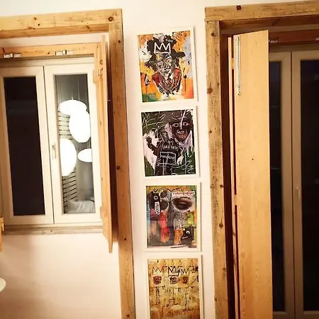 Shinning Apartman
